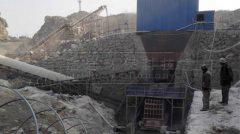 河南鹤壁太行山石料厂【机型：FDC400】泡沫干雾抑尘装置